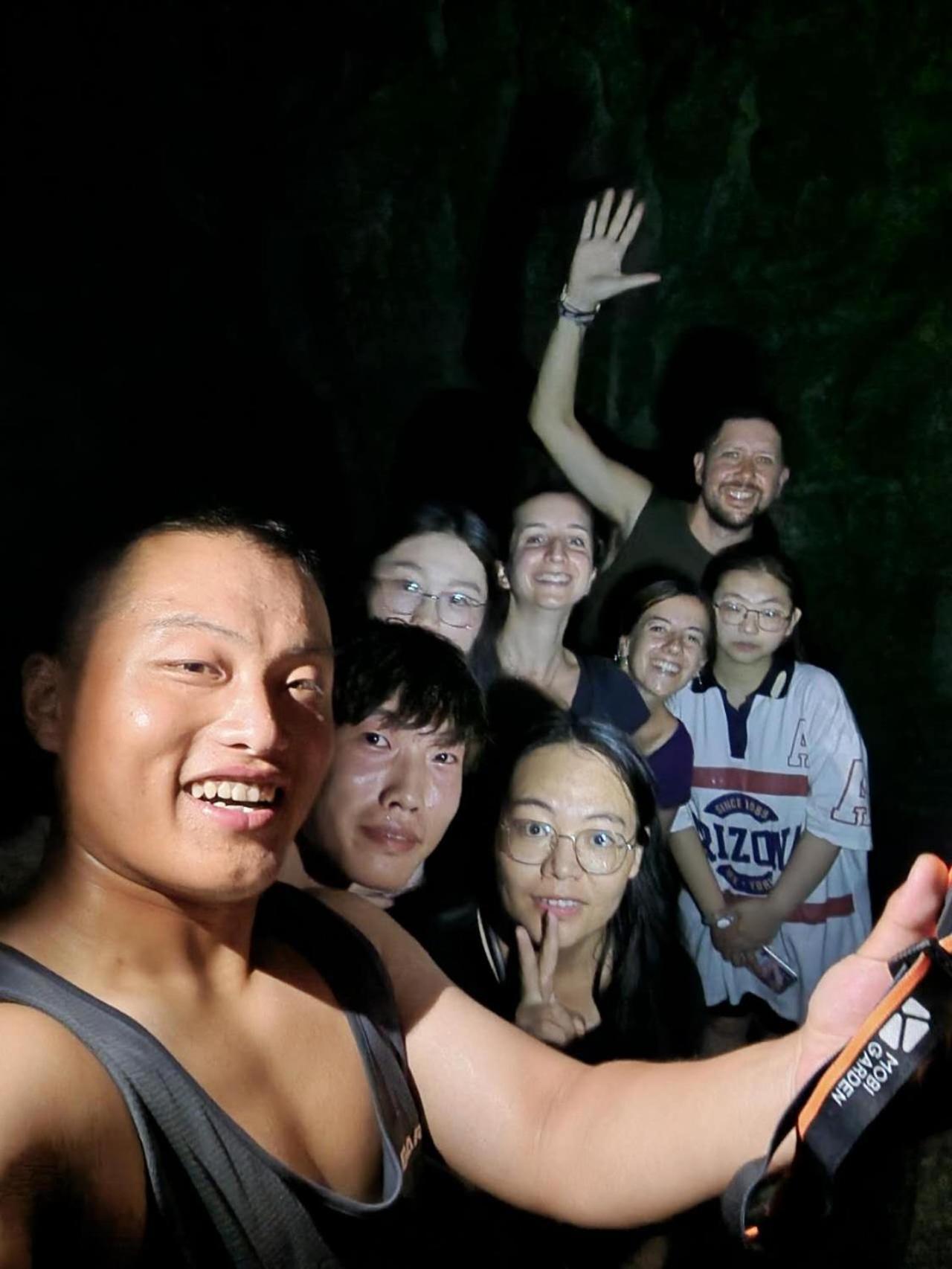 Zhangjiajie Cloud Youth Hostel Bagian luar foto
